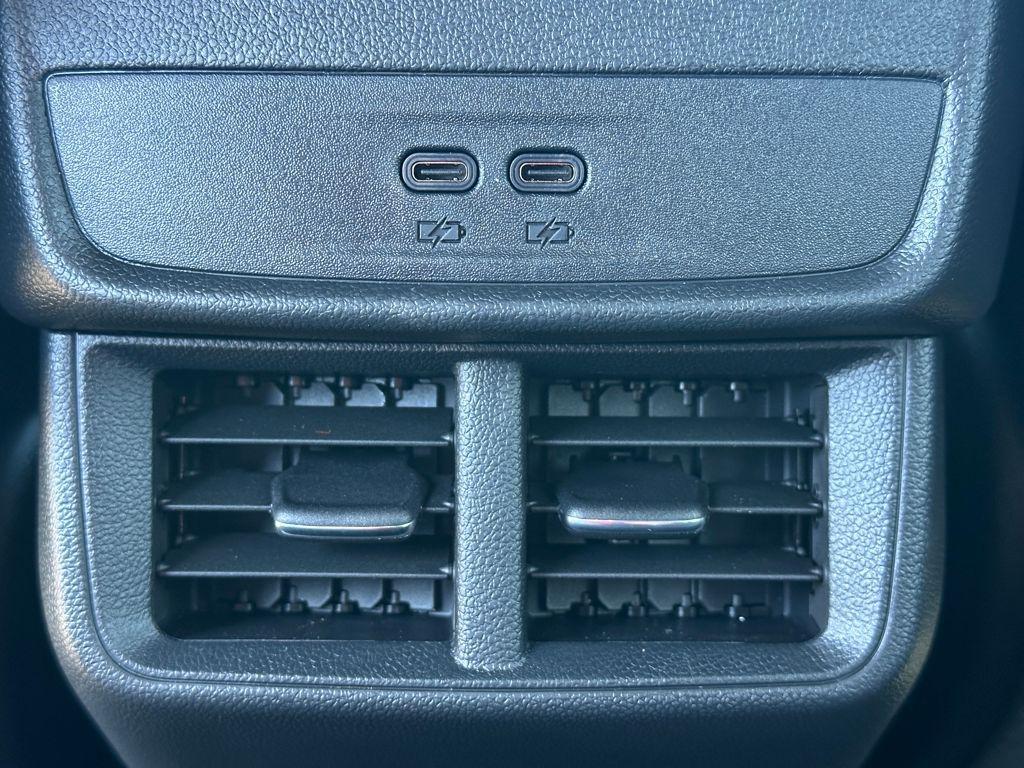 new 2026 Chevrolet Equinox car, priced at $31,964