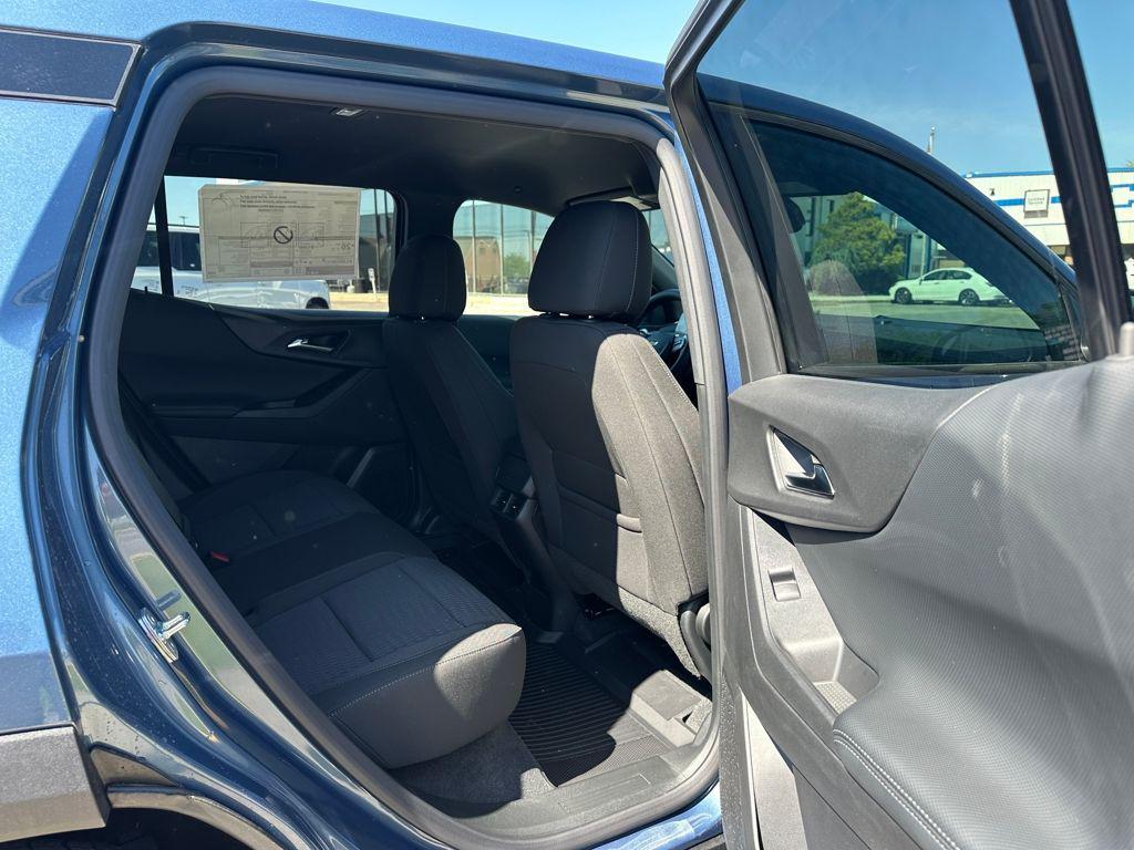 new 2026 Chevrolet Equinox car, priced at $31,964