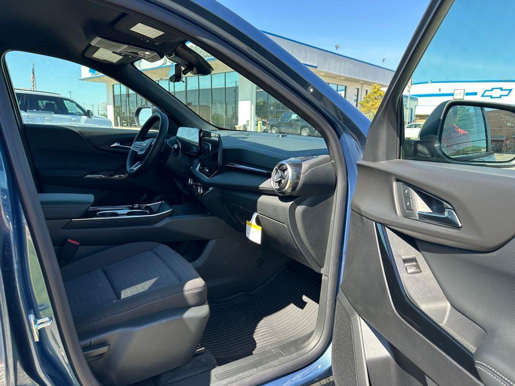 new 2026 Chevrolet Equinox car, priced at $31,964
