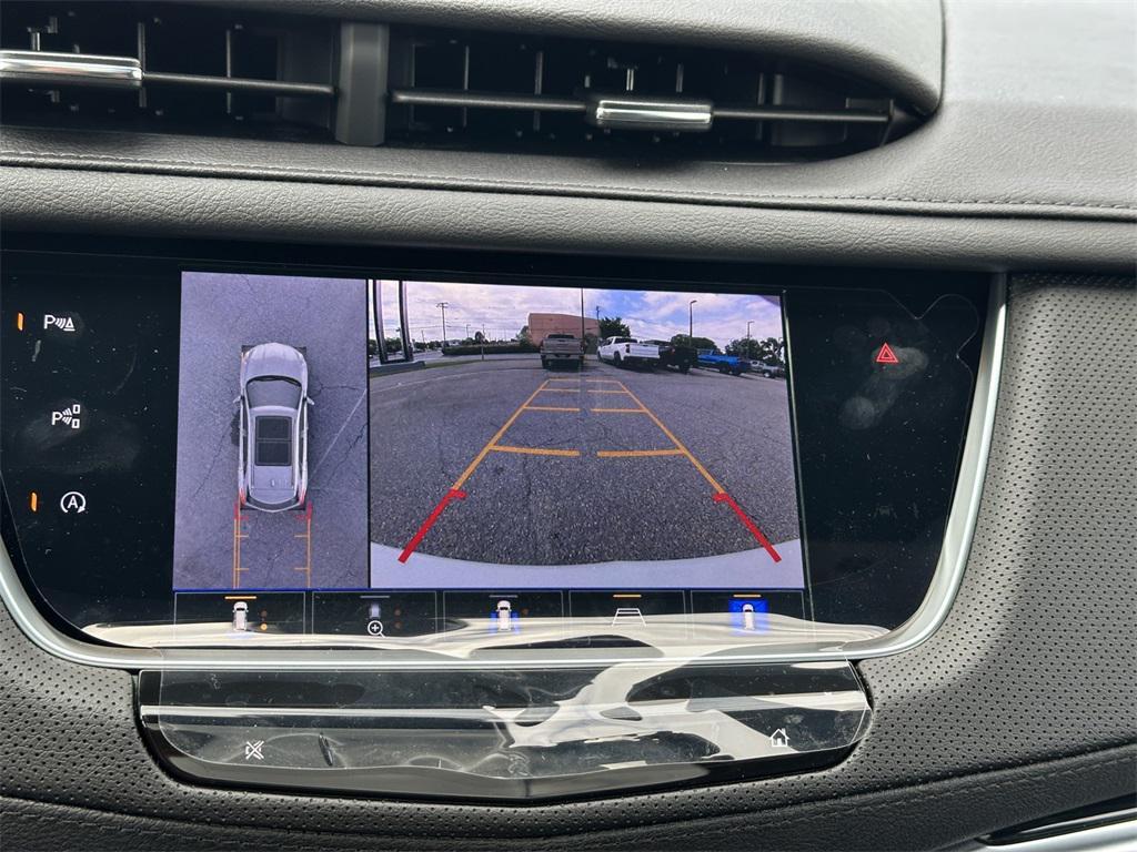 new 2025 Cadillac XT5 car, priced at $50,715