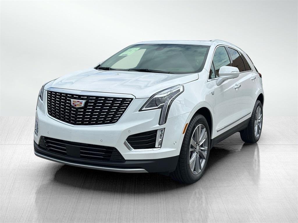 new 2025 Cadillac XT5 car, priced at $50,715