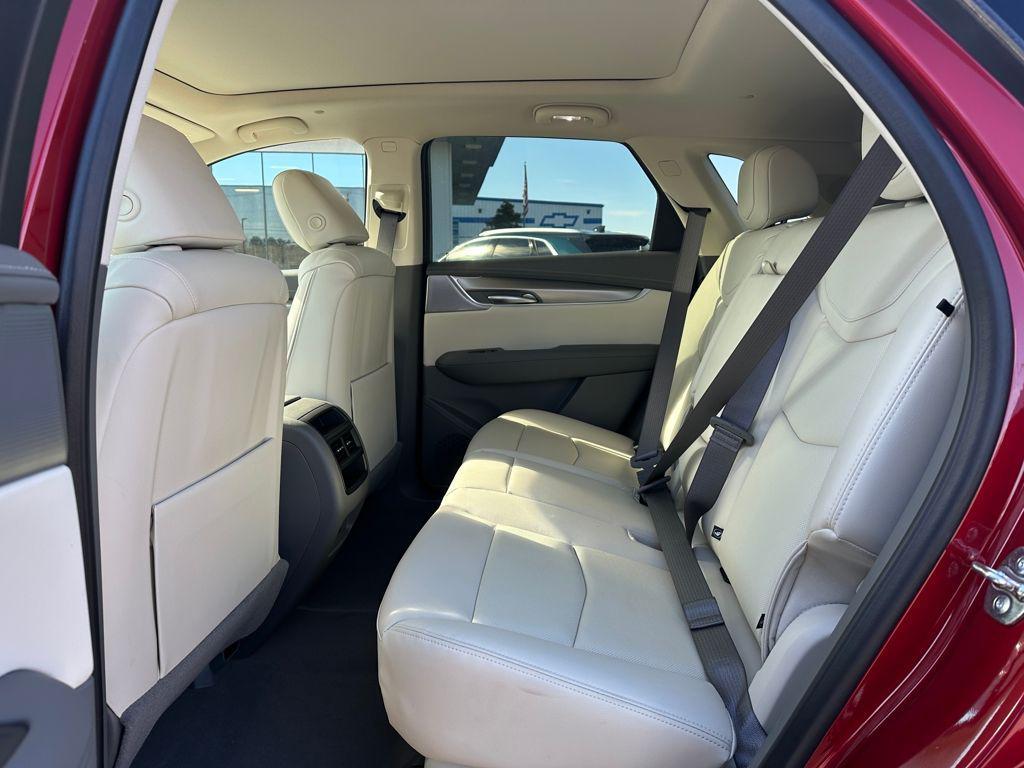 new 2026 Cadillac XT5 car, priced at $58,015