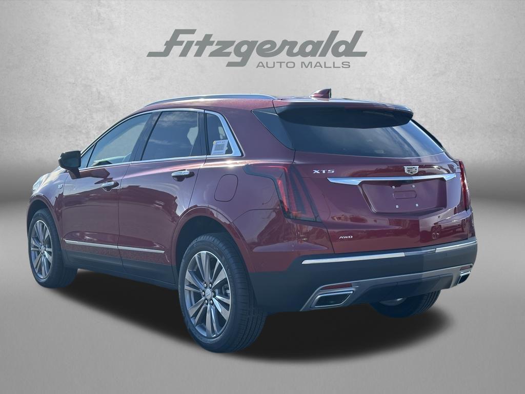 new 2026 Cadillac XT5 car, priced at $58,015