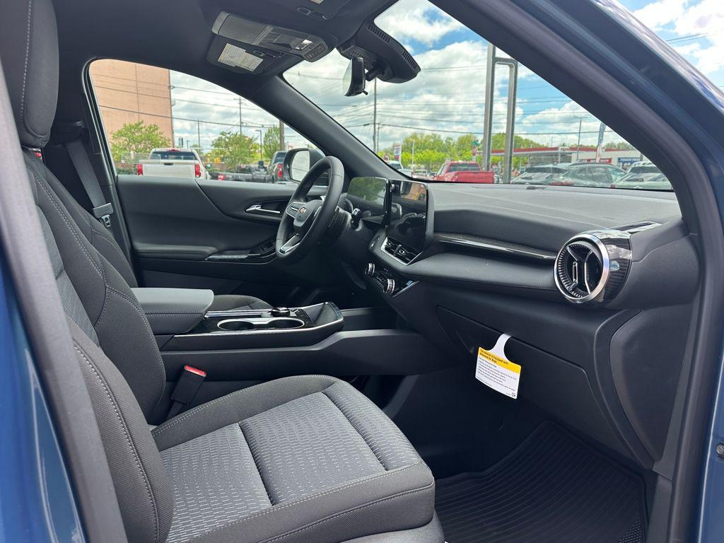 new 2026 Chevrolet Equinox car, priced at $31,964