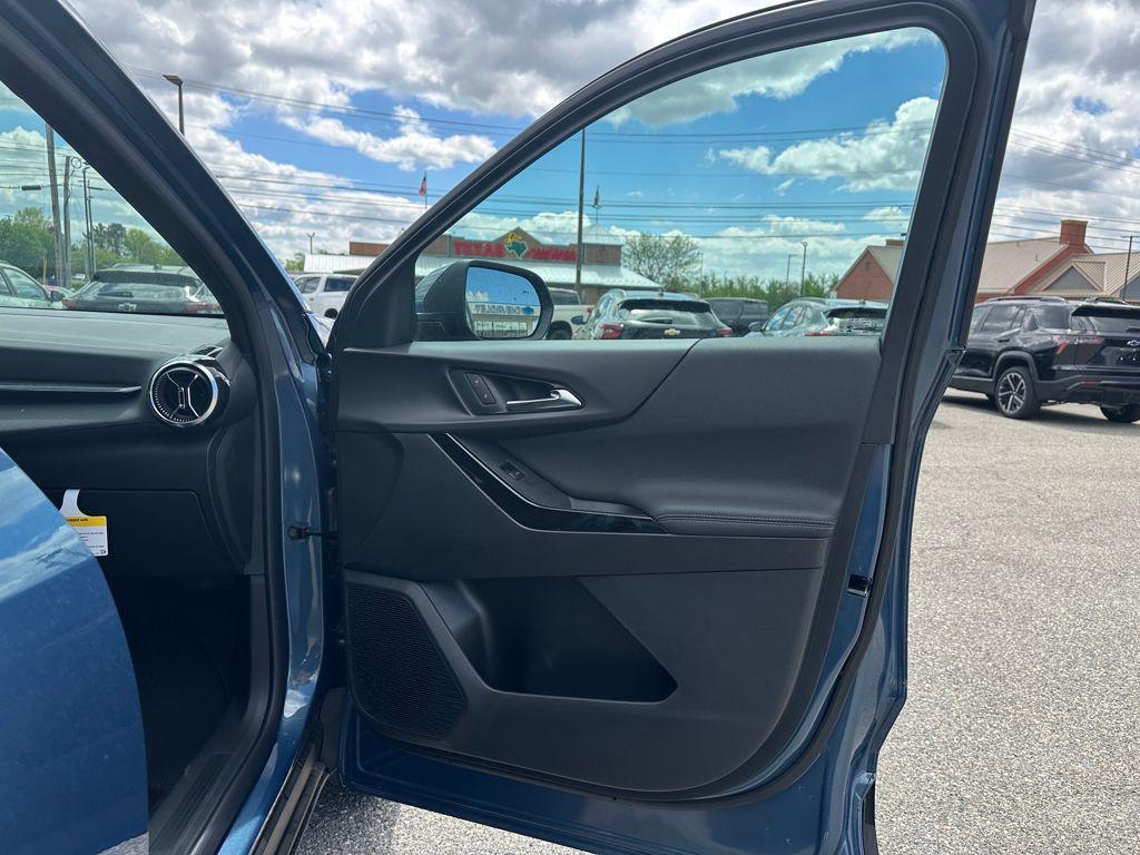new 2026 Chevrolet Equinox car, priced at $31,964