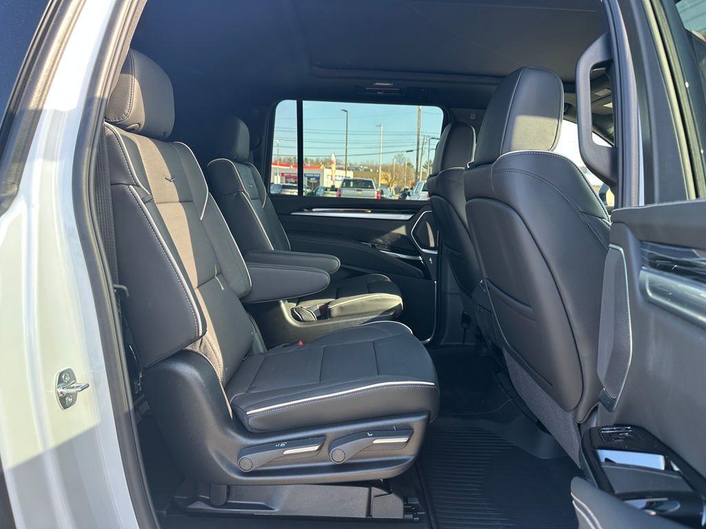 new 2026 Cadillac Escalade ESV car, priced at $118,279