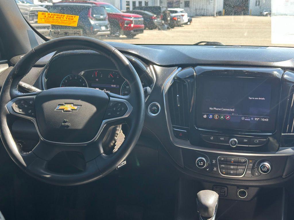 used 2022 Chevrolet Traverse car, priced at $28,776