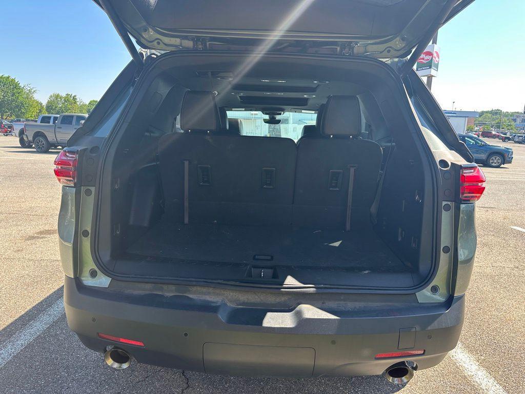 used 2022 Chevrolet Traverse car, priced at $28,776