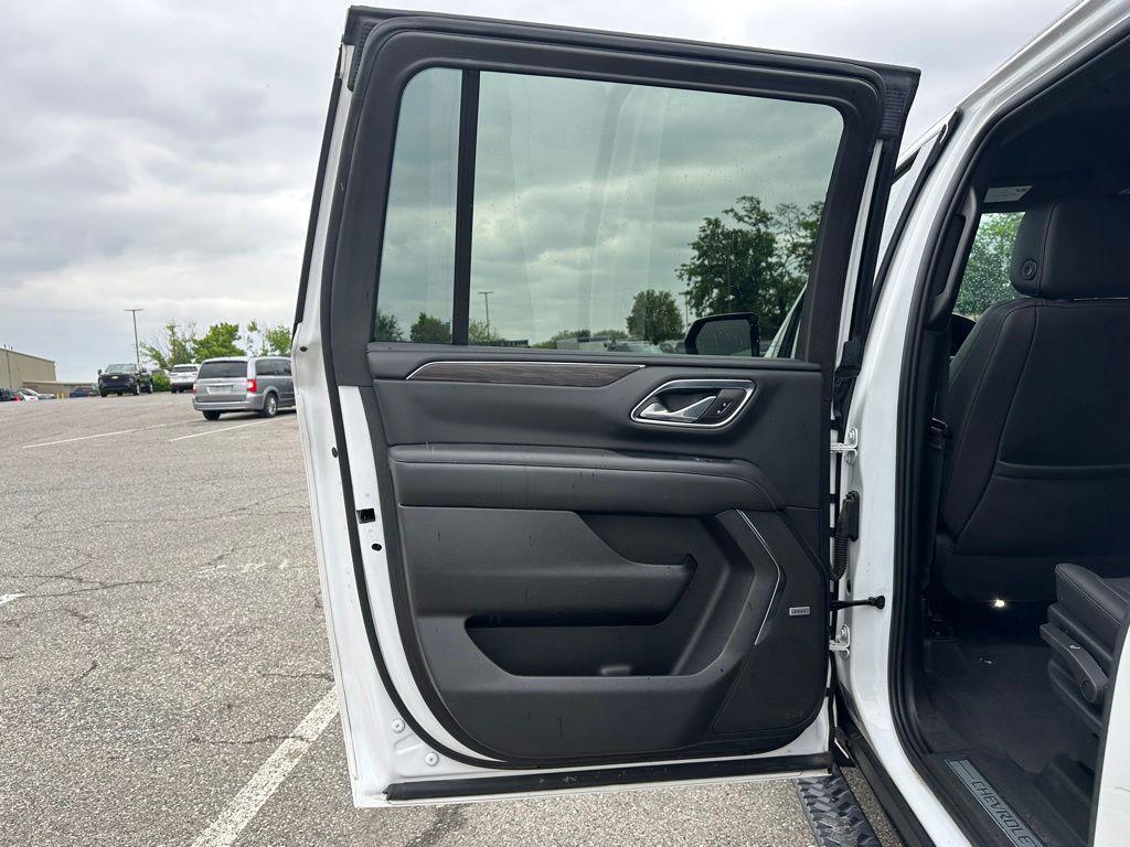 used 2023 Chevrolet Suburban car, priced at $43,776