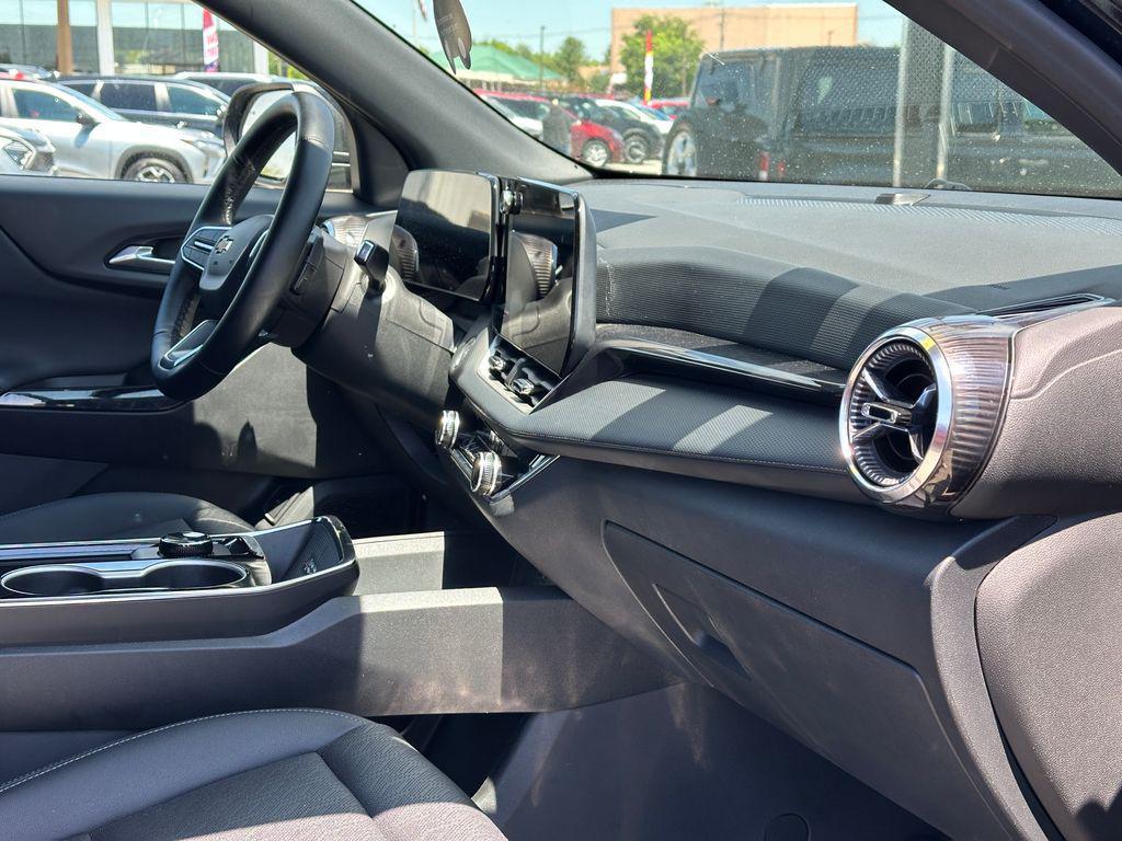 used 2026 Chevrolet Equinox car, priced at $30,776