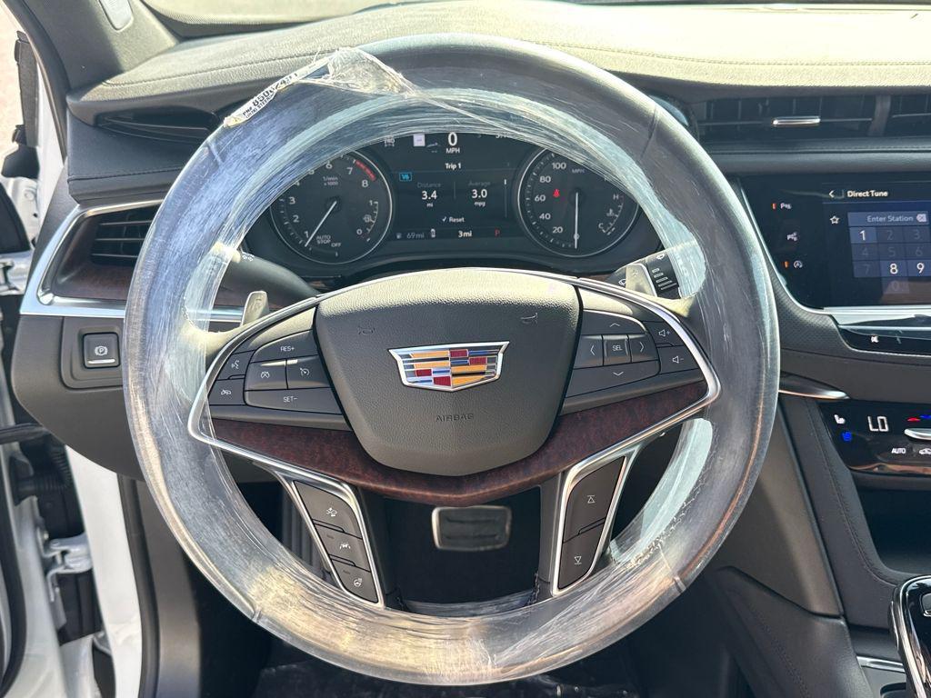 new 2026 Cadillac XT5 car, priced at $68,179