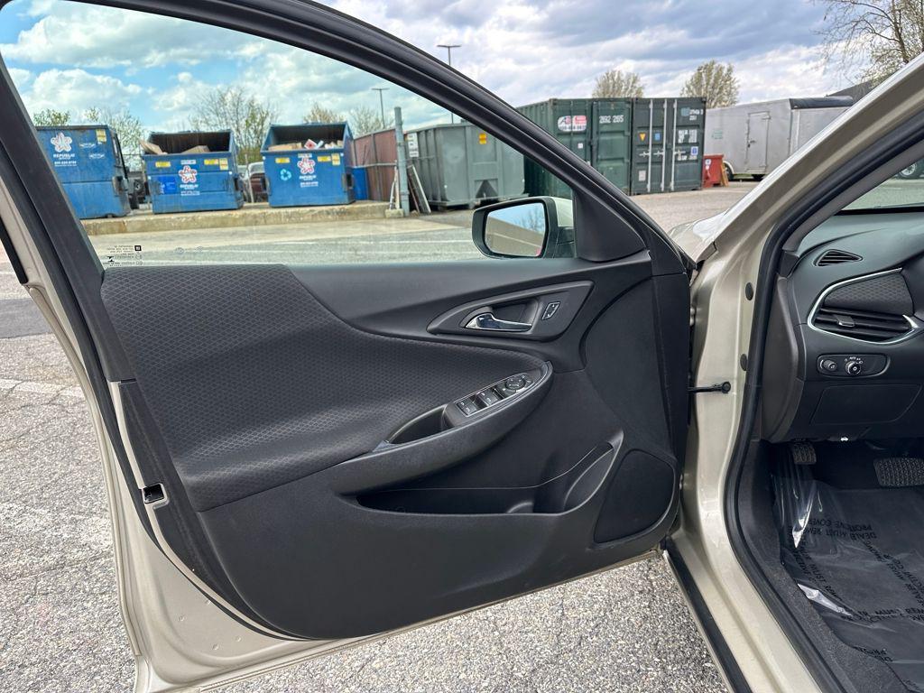 used 2016 Chevrolet Malibu car, priced at $11,276