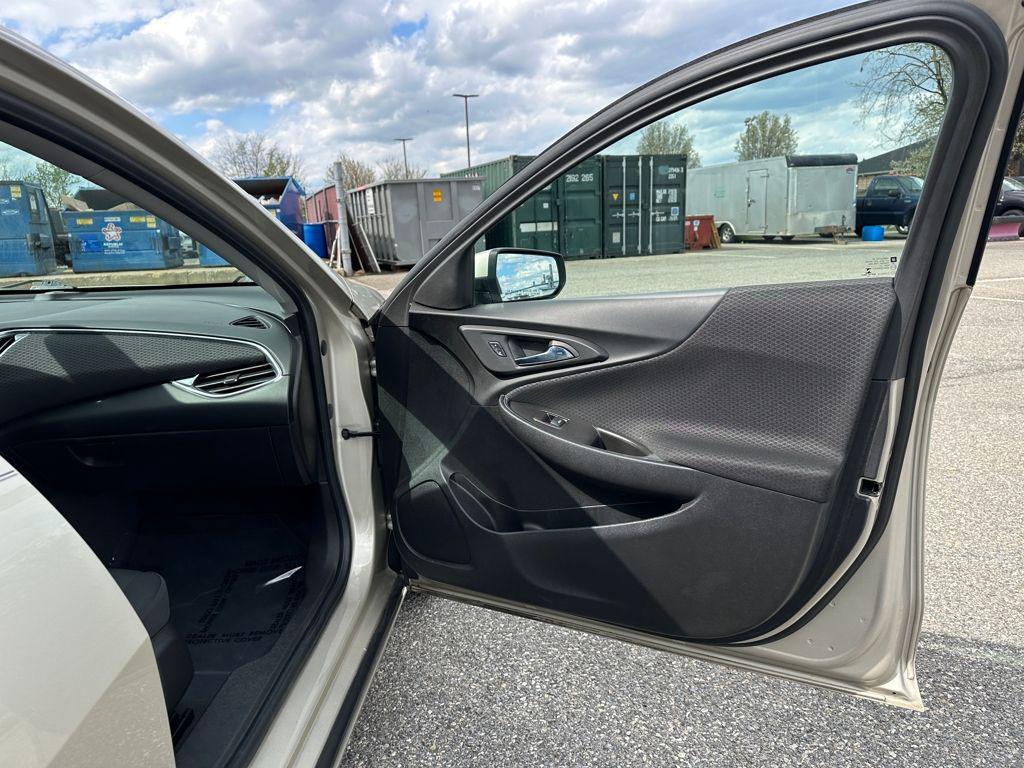 used 2016 Chevrolet Malibu car, priced at $11,276