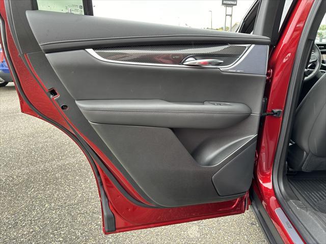 new 2025 Cadillac XT6 car, priced at $54,940