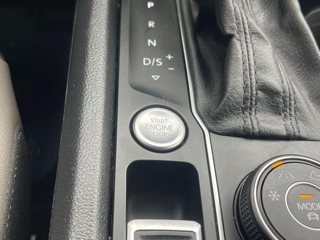 used 2020 Volkswagen Atlas Cross Sport car, priced at $25,776