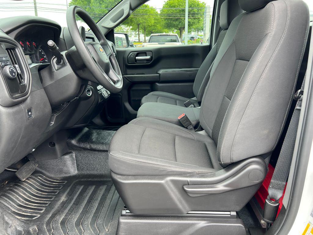 used 2025 Chevrolet Silverado 1500 car, priced at $33,776