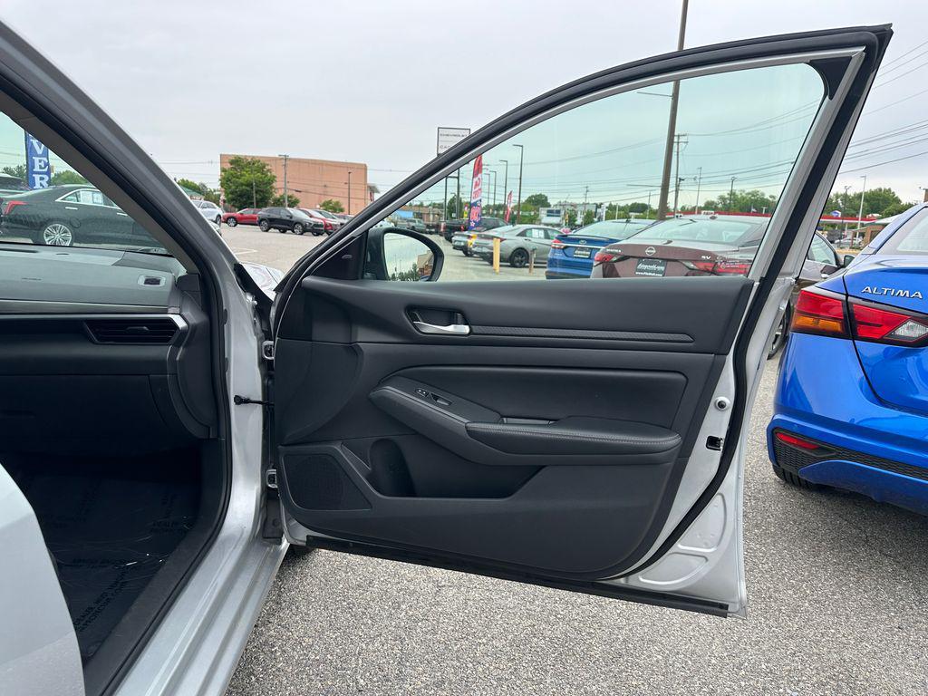 used 2025 Nissan Altima car, priced at $20,276