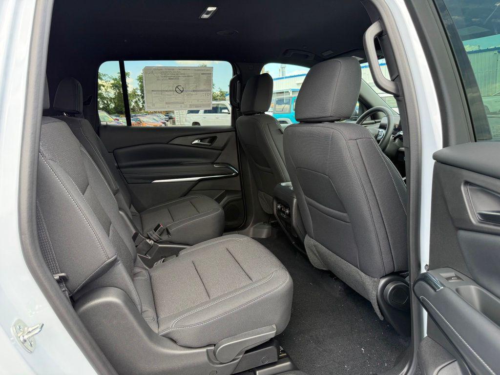 new 2026 Chevrolet Traverse car, priced at $45,660