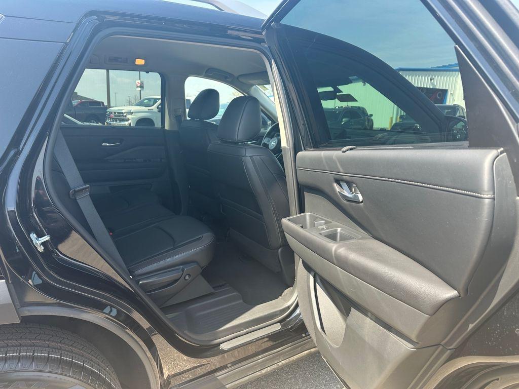 used 2025 Nissan Pathfinder car, priced at $37,276