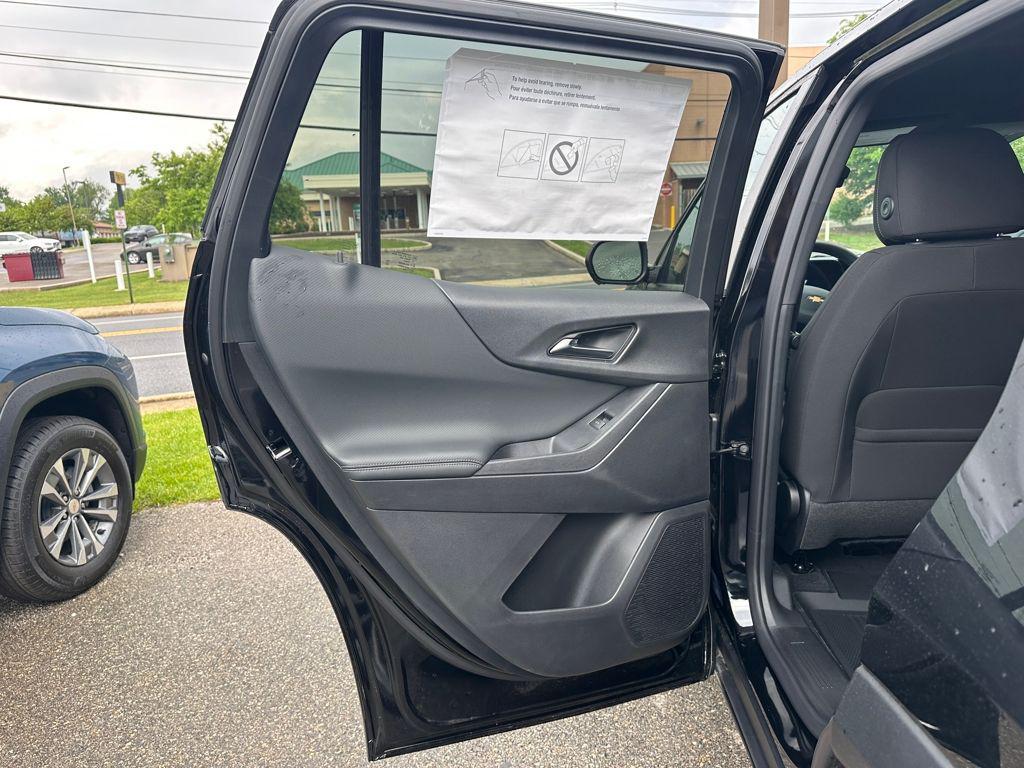 new 2026 Chevrolet Equinox car, priced at $31,964