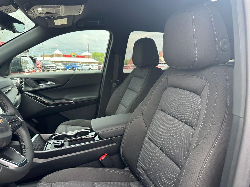 new 2026 Chevrolet Equinox car, priced at $31,964