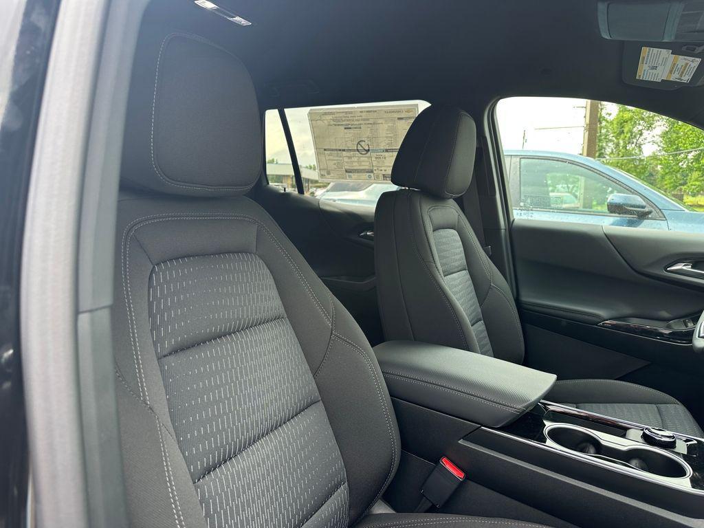 new 2026 Chevrolet Equinox car, priced at $31,964