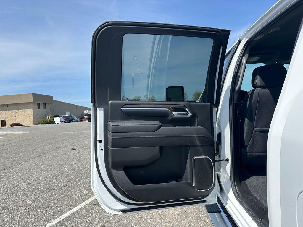 used 2025 Chevrolet Silverado 2500 car, priced at $57,776