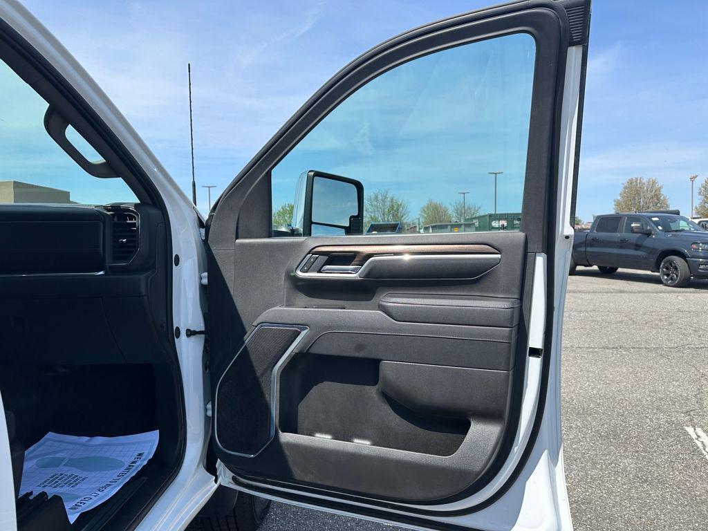 used 2025 Chevrolet Silverado 2500 car, priced at $57,776