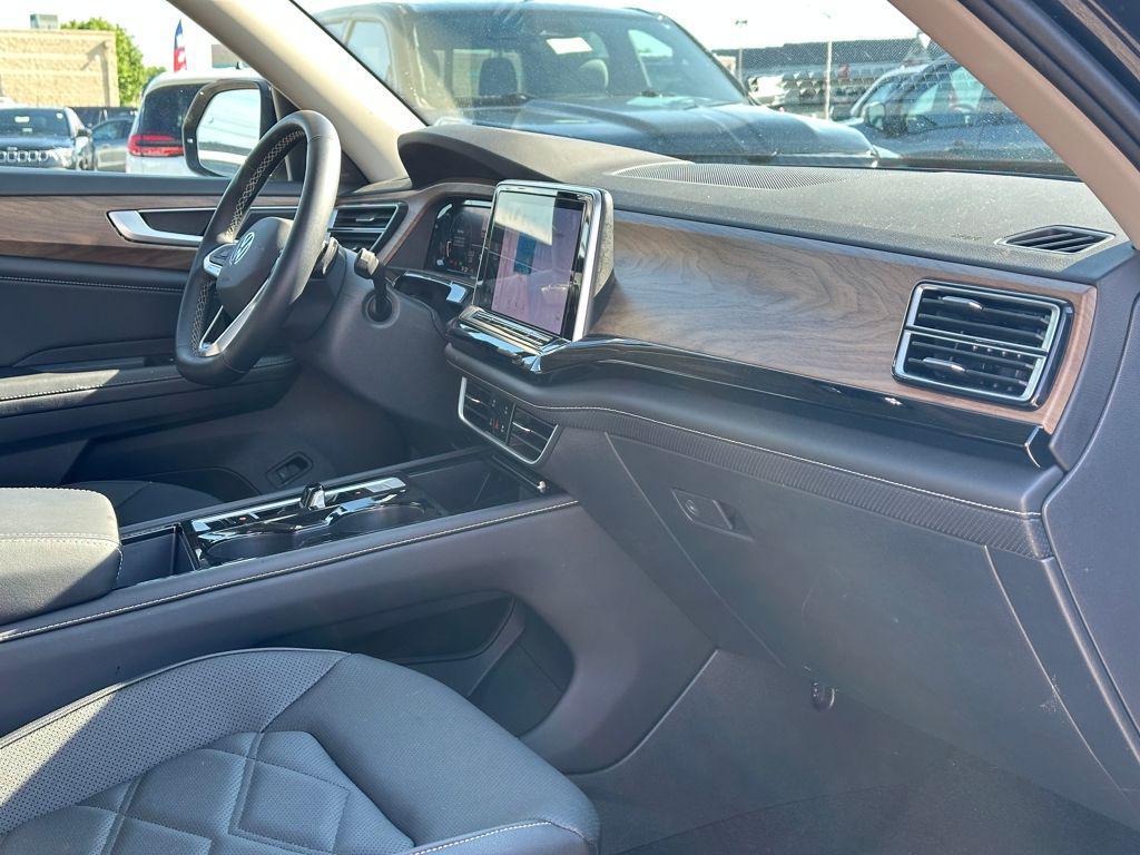 used 2026 Volkswagen Atlas car, priced at $41,776