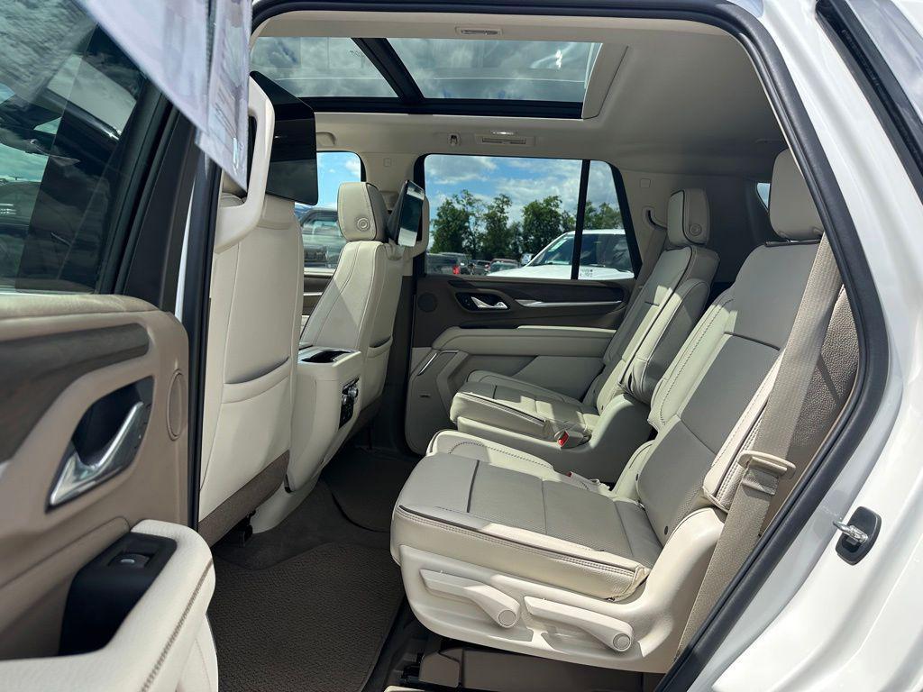 used 2021 GMC Yukon car, priced at $48,276
