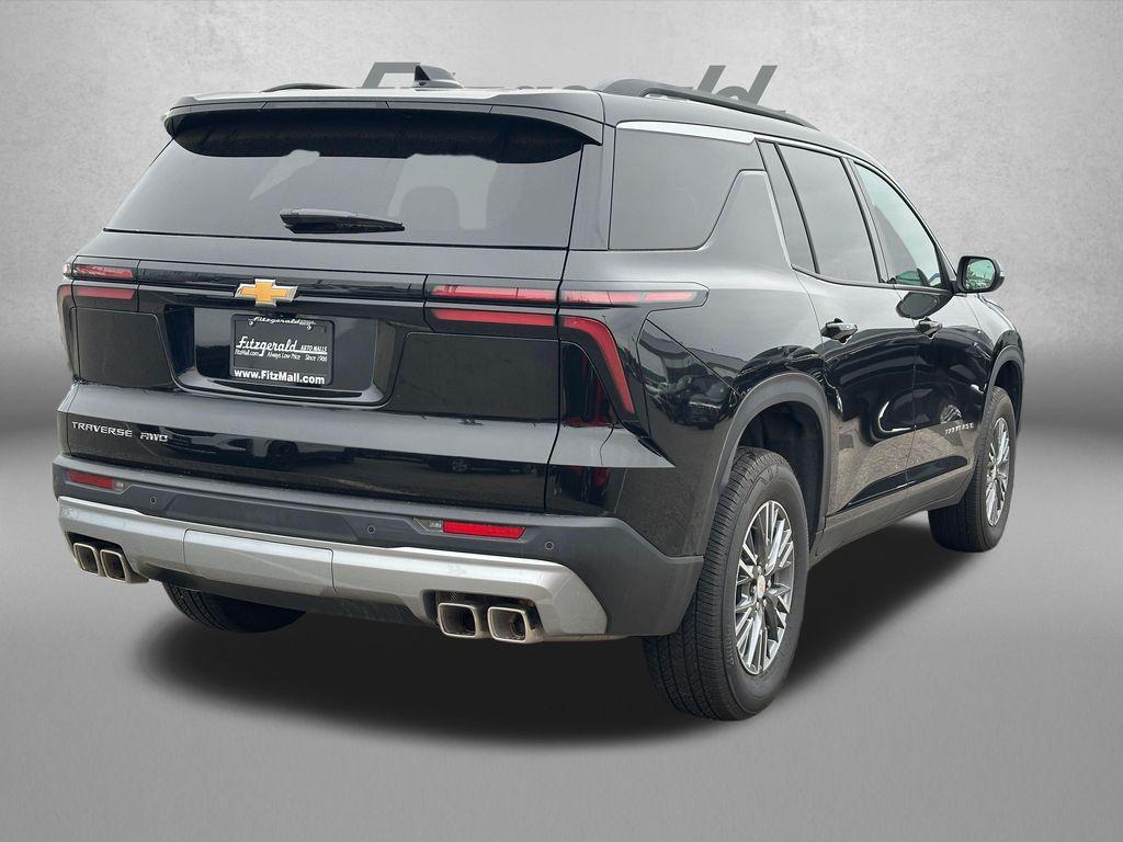 used 2026 Chevrolet Traverse car, priced at $43,776