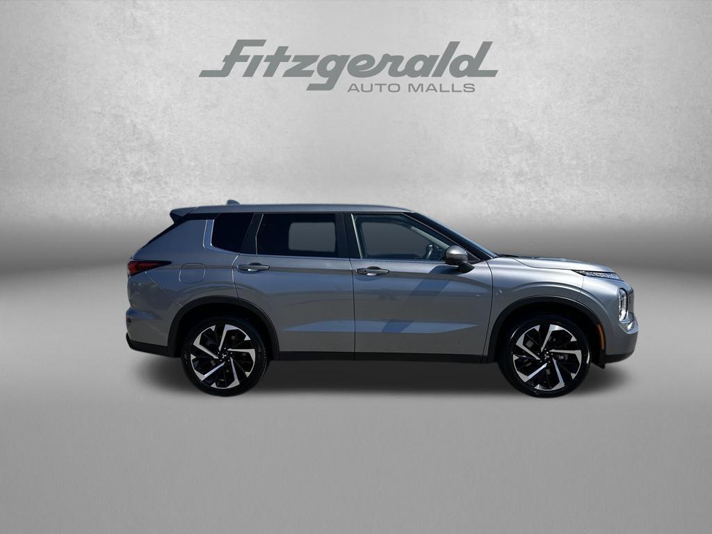 used 2024 Mitsubishi Outlander car, priced at $24,776
