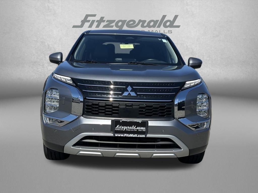 used 2024 Mitsubishi Outlander car, priced at $24,776