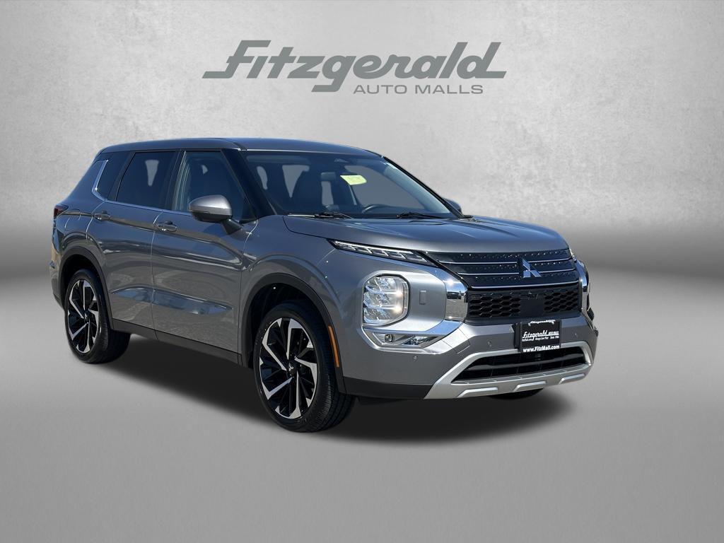 used 2024 Mitsubishi Outlander car, priced at $24,776