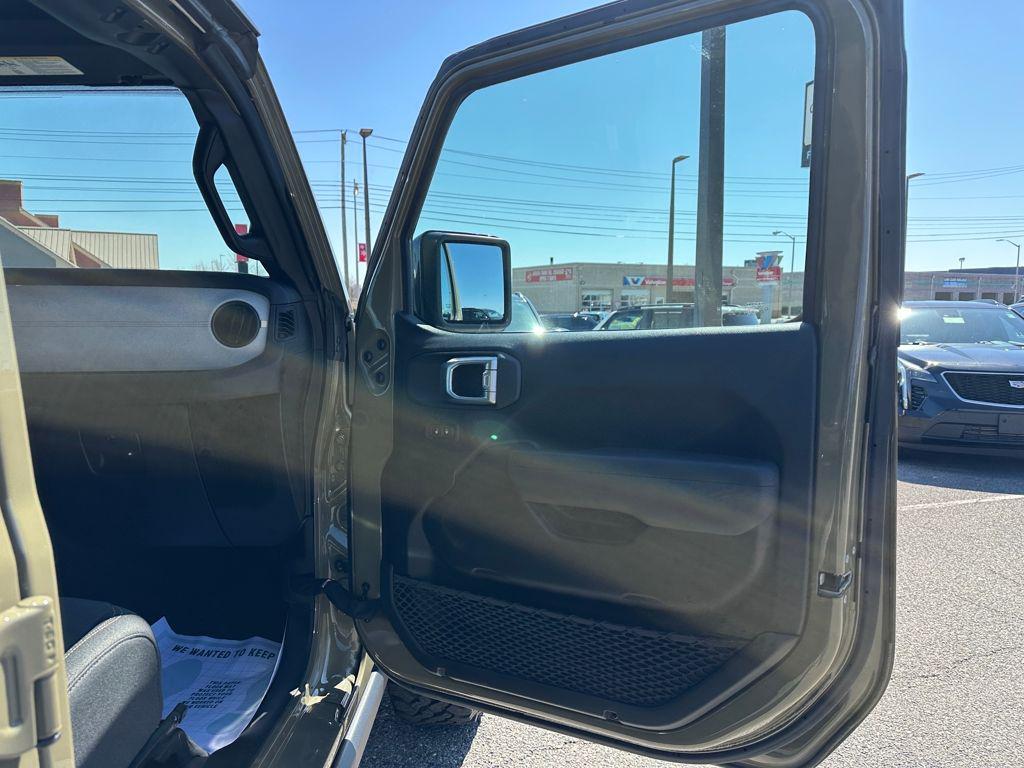 used 2025 Jeep Wrangler car, priced at $40,776