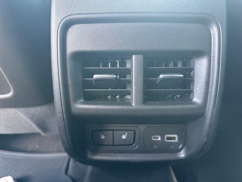 used 2023 Cadillac XT4 car, priced at $29,977