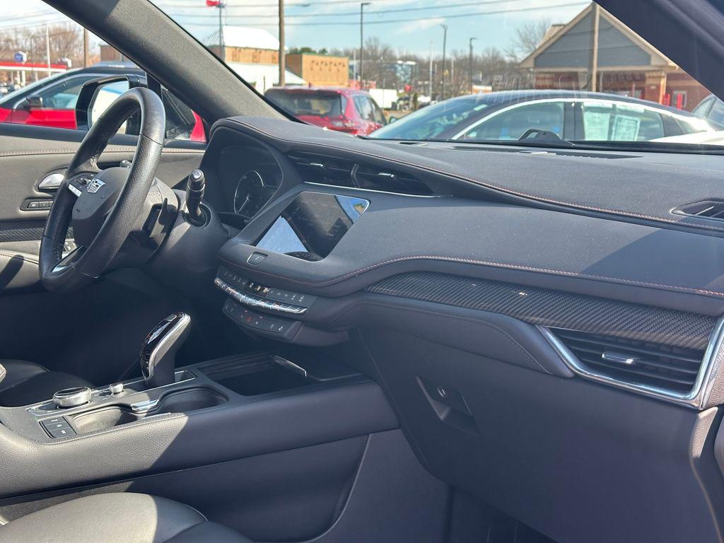 used 2023 Cadillac XT4 car, priced at $29,977
