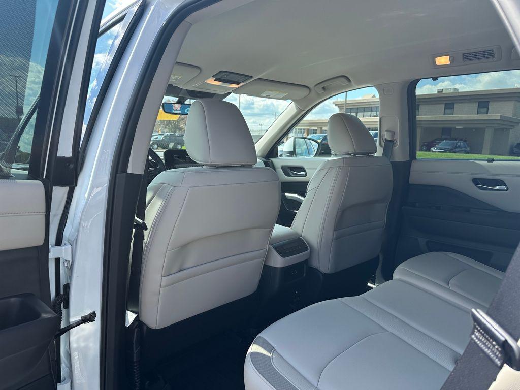 used 2025 Nissan Pathfinder car, priced at $37,776