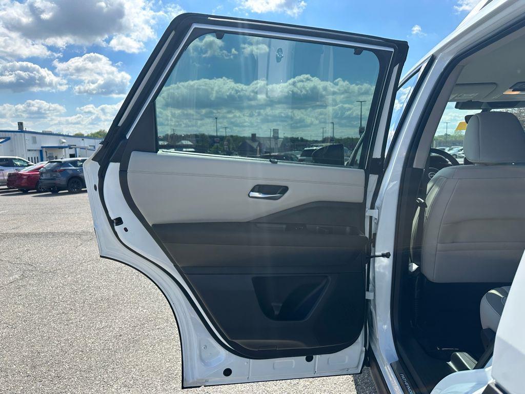 used 2025 Nissan Pathfinder car, priced at $37,776