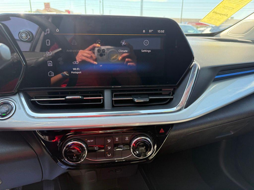 used 2025 Chevrolet Trax car, priced at $22,376