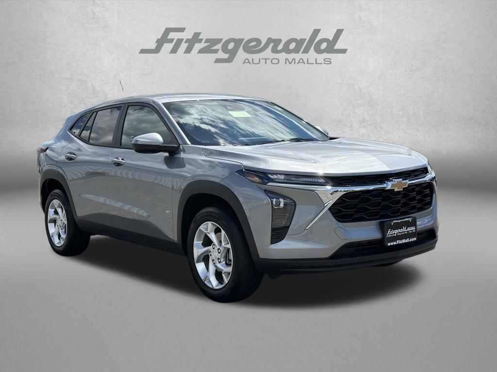 used 2025 Chevrolet Trax car, priced at $22,776