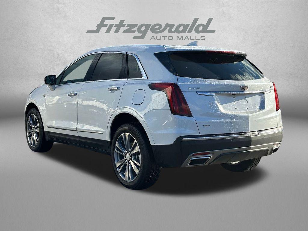 used 2025 Cadillac XT5 car, priced at $40,477