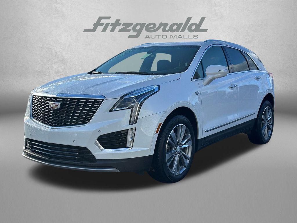 used 2025 Cadillac XT5 car, priced at $40,477