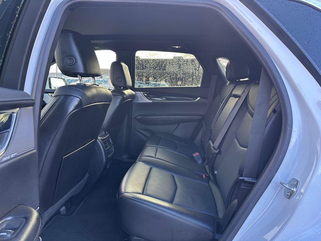 used 2025 Cadillac XT5 car, priced at $40,477