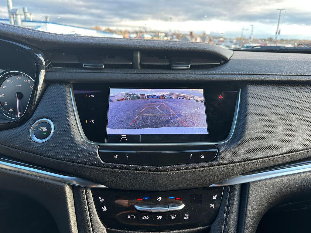 used 2025 Cadillac XT5 car, priced at $40,477