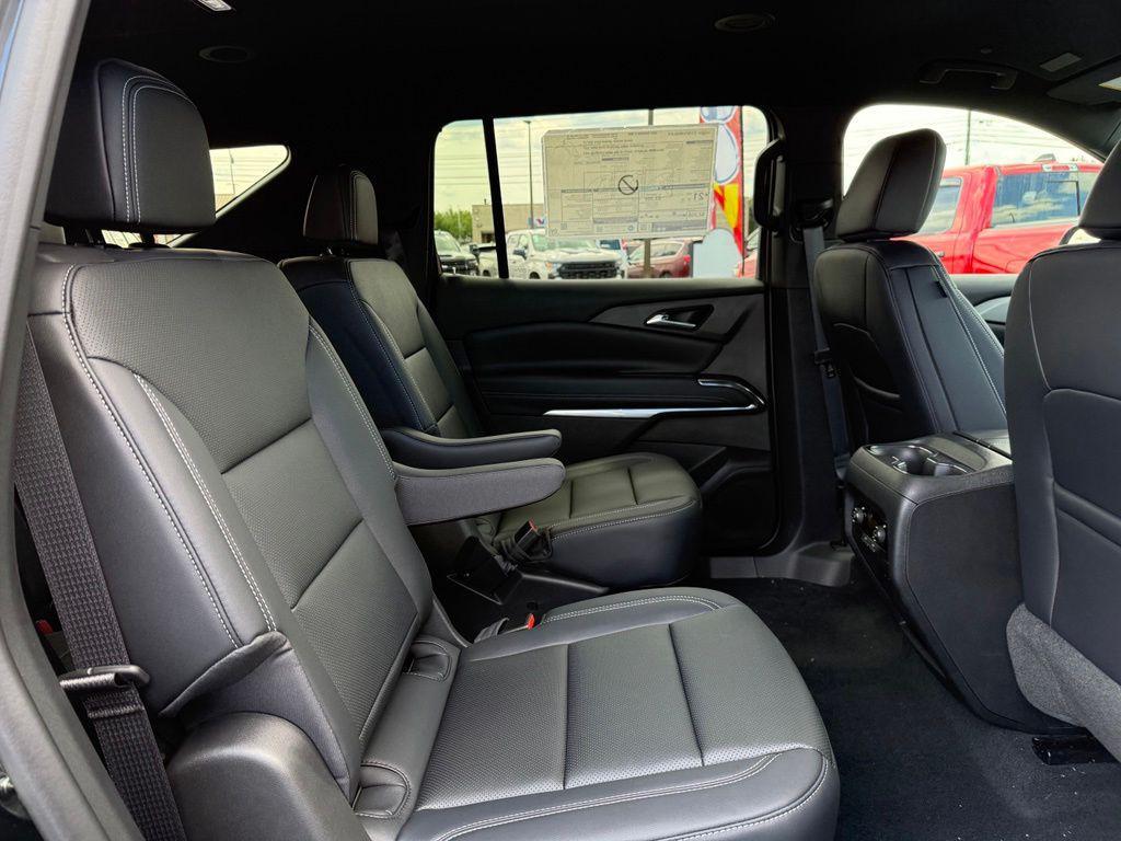 new 2026 Chevrolet Traverse car, priced at $45,665
