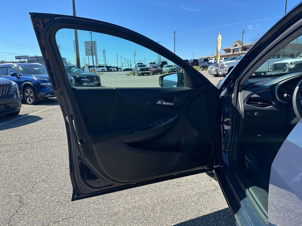 used 2025 Chevrolet Malibu car, priced at $21,276