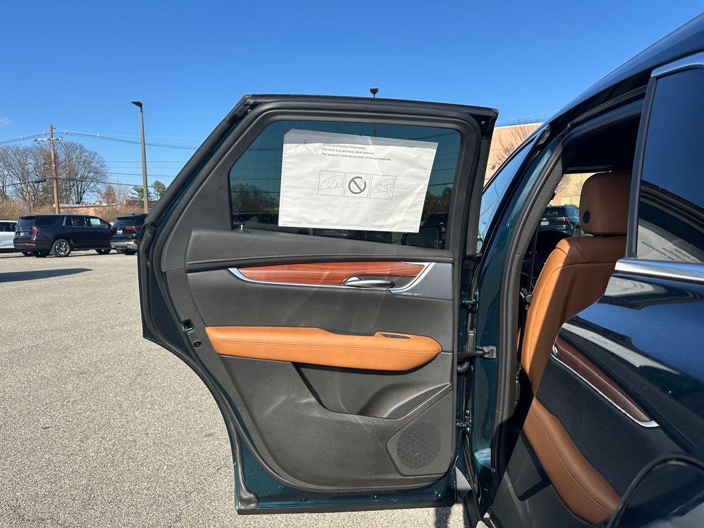 new 2026 Cadillac XT5 car, priced at $58,745