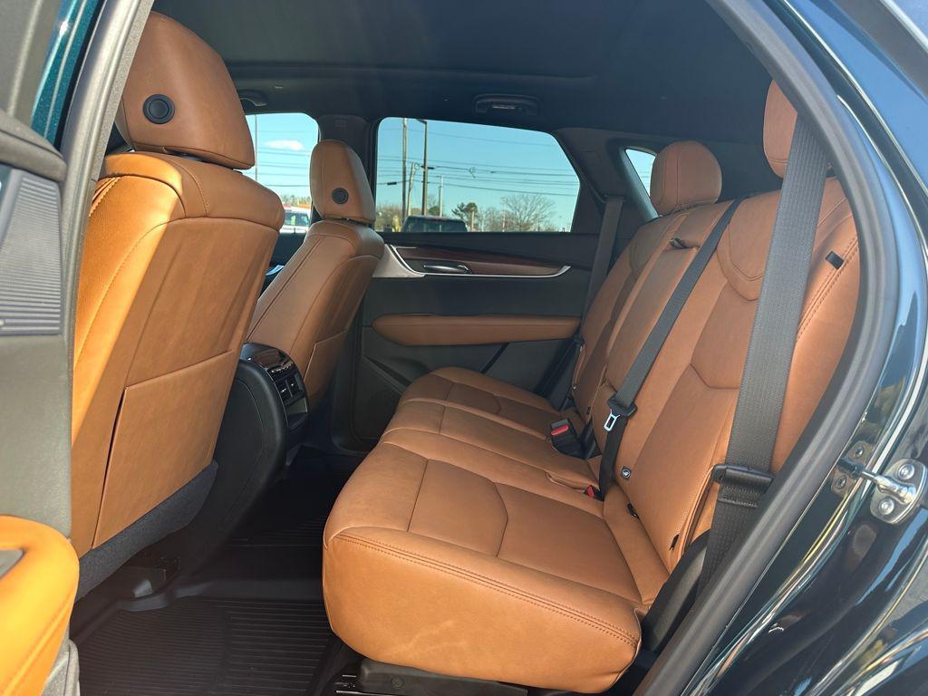 new 2026 Cadillac XT5 car, priced at $58,745
