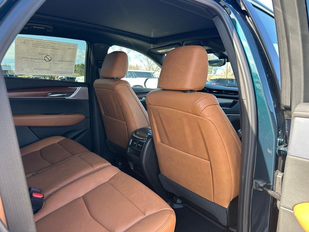 new 2026 Cadillac XT5 car, priced at $58,745